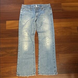 Lucky Brand wonder Jean in a size 8 29 Distressed Jeans Vintage